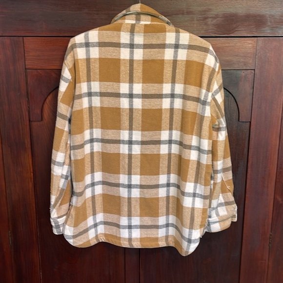 Like New Very Cute Members Mark Plaid Shacket Small - Picture 2 of 4
